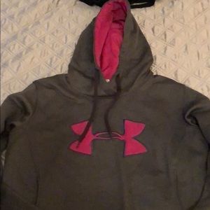 UnderArmour sweatshirt